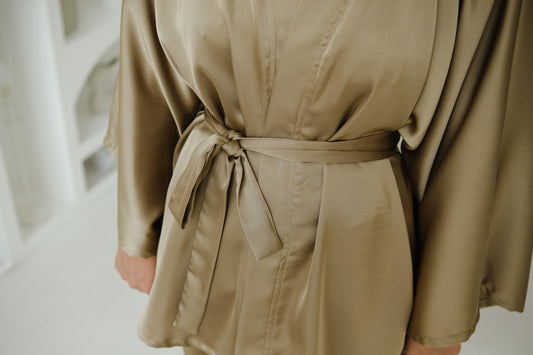 widuri set in champagne - jia.basics