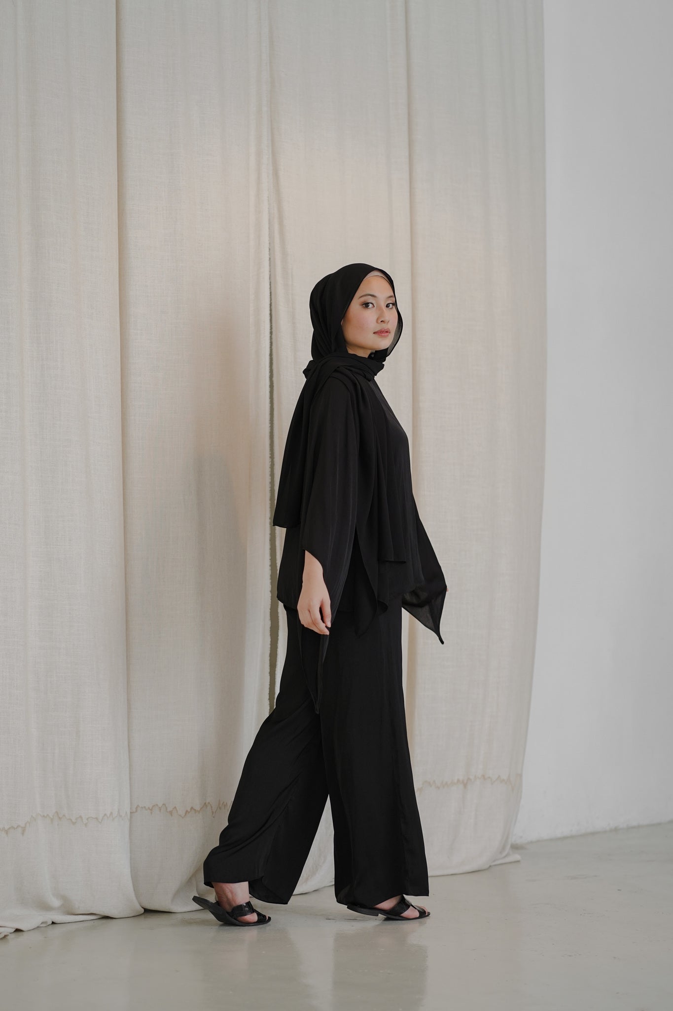 elena set in black - jia.basics
